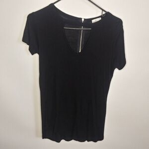 Glitz 1/2 zip on back size medium